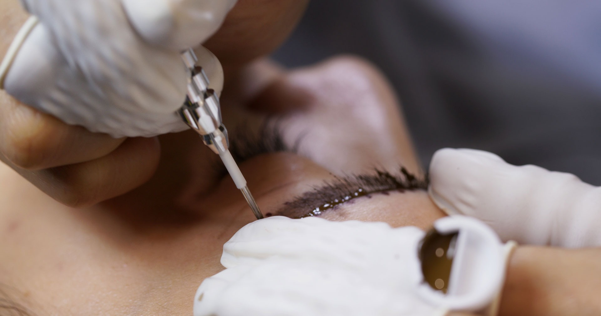 A practical guide to permanent eyeliner and its Toronto edge A practical guide to permanent eyeliner and its Toronto edge