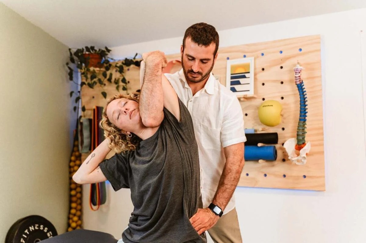 Chiropractic posture correction therapy: practical path to relief Chiropractic posture correction therapy: practical path to relief