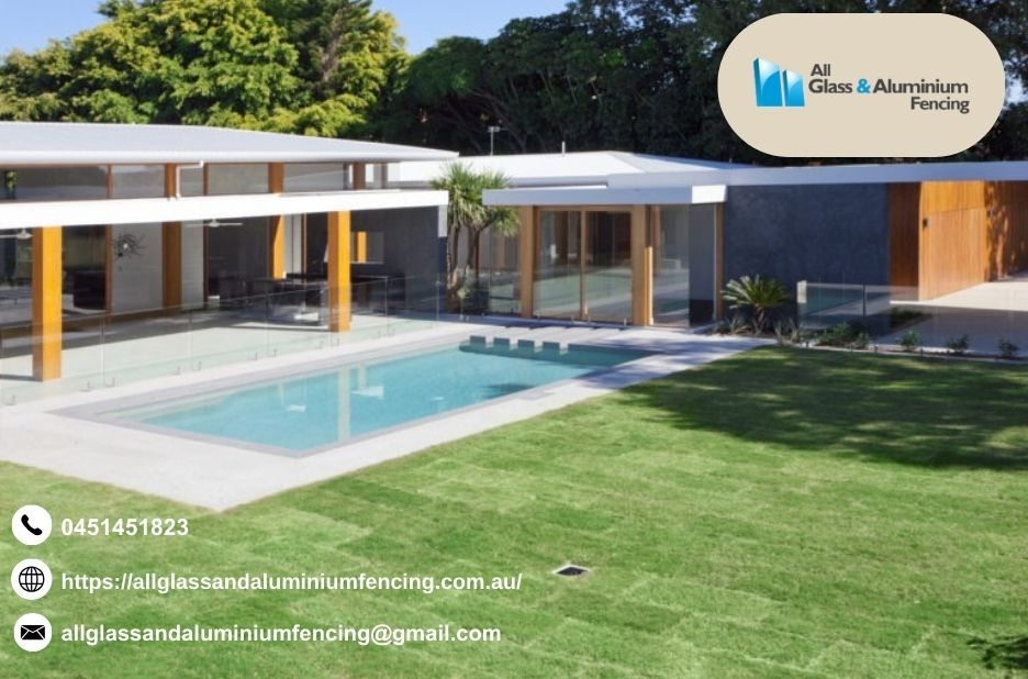 Quality Glass Pool Fencing for the Gold Coast Home Quality Glass Pool Fencing for the Gold Coast Home
