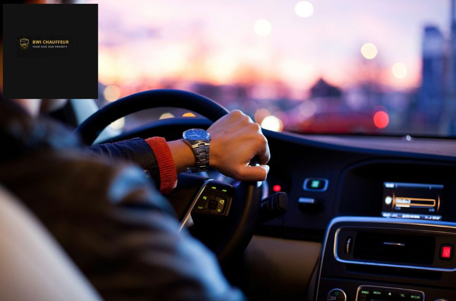 Elite Chauffeured Rides: Sophisticated, Private Transfers Elite Chauffeured Rides: Sophisticated, Private Transfers