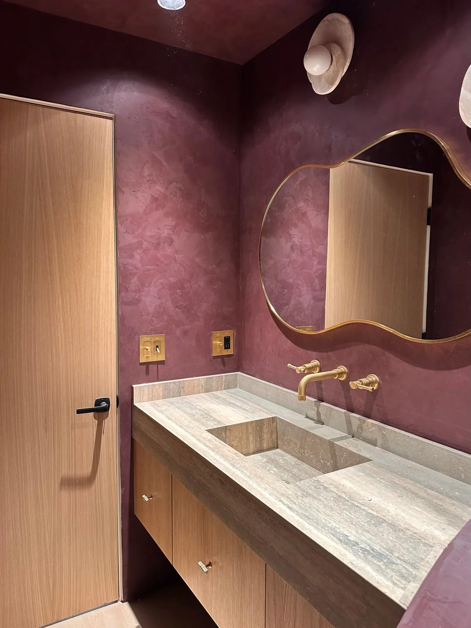 Expert Lime Plaster Wall Finishes in Los Angeles for Elegant Interior Design Expert Lime Plaster Wall Finishes in Los Angeles for Elegant Interior Design