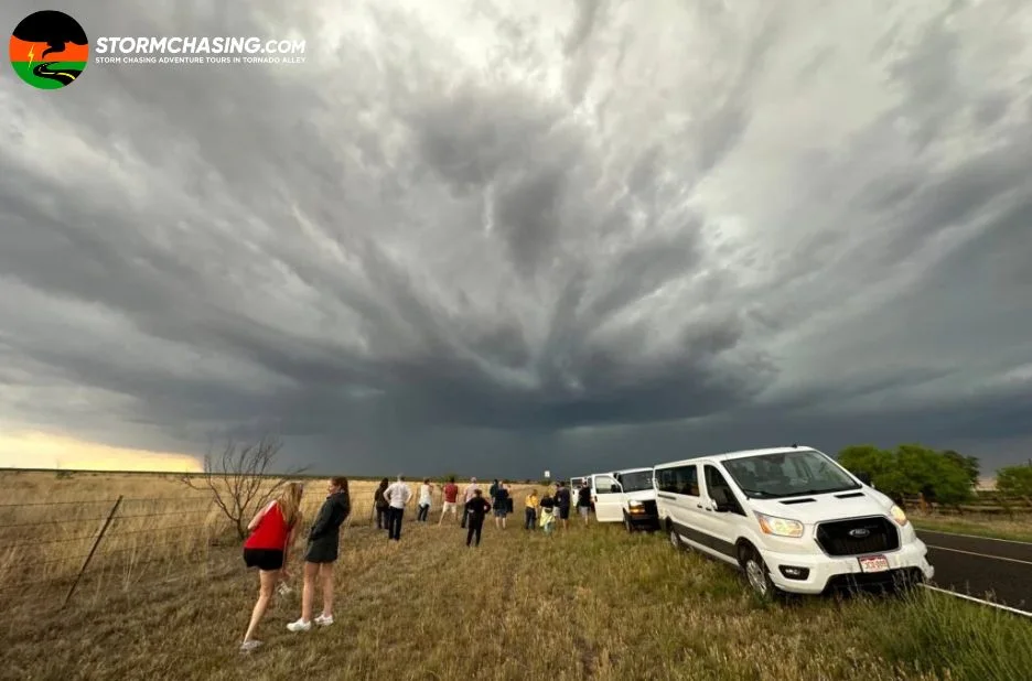 Unforgettable Tornado Tours for Storm Enthusiasts and Photographers Unforgettable Tornado Tours for Storm Enthusiasts and Photographers
